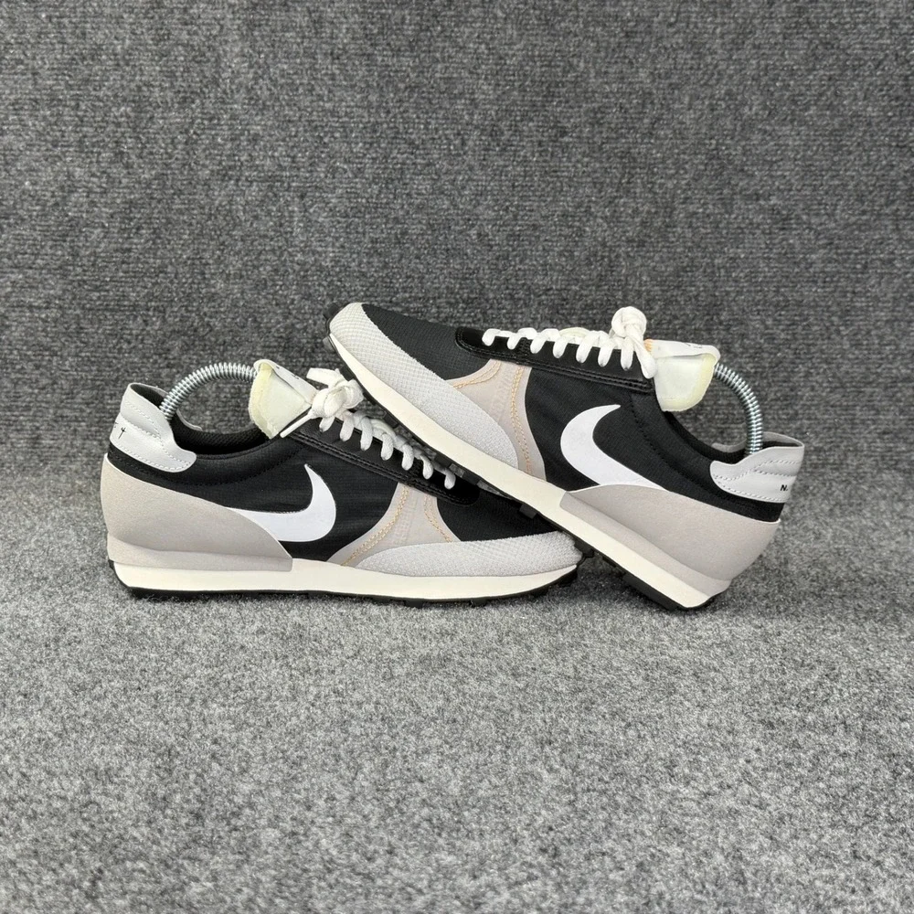 Nike Daybreak Type SE Athletic Shoes Men's 7.5 Black Grey Fog Retro Run Running